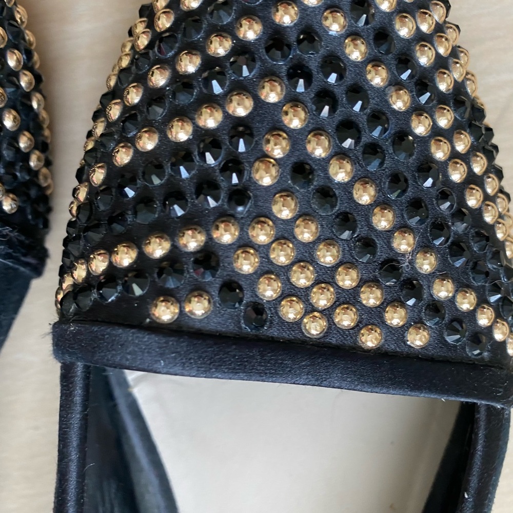 STEVEN by Steve Madden Black Flack Jeweled Gold - Picture 2 of 10